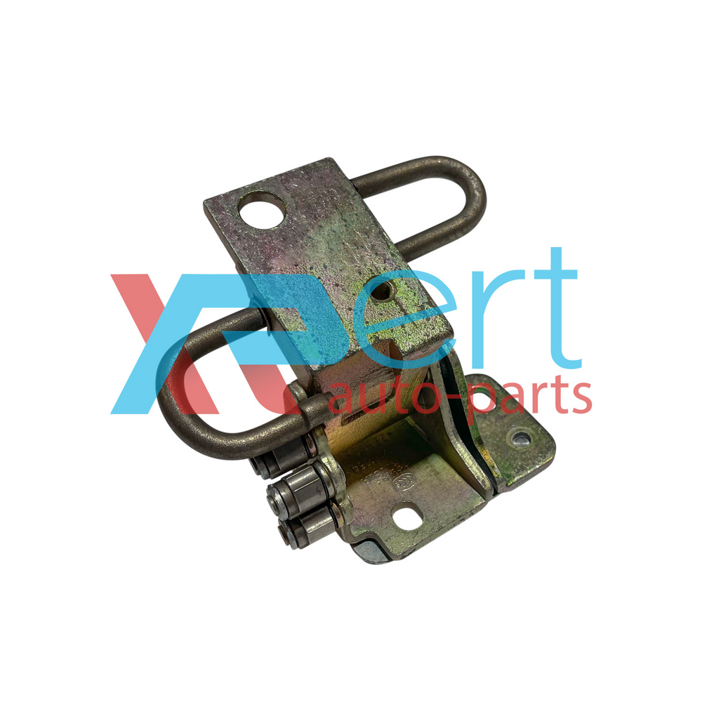 Петля двери передняя нижняя правая (старый образец) CK